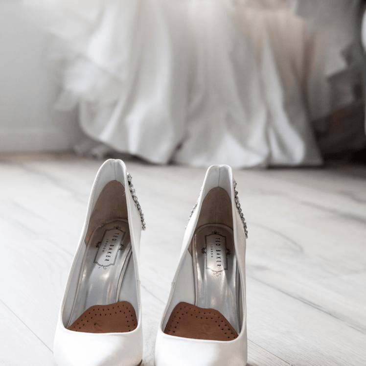 C6A6C338-1D77-4ED5-B6B9-595B38269D6D